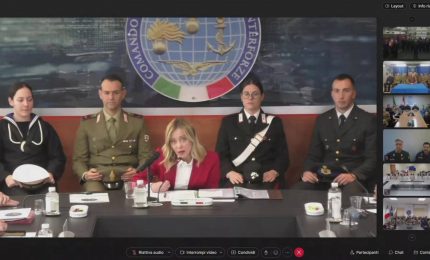 Meloni ai militari all'estero "Lavoriamo al meglio per l'Italia"