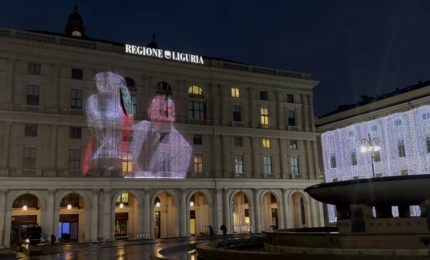 Palazzo Regione Liguria si illumina in ricordo di Gianluca Vialli