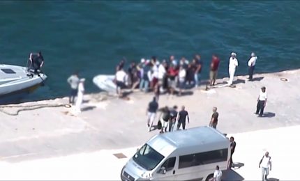 Stroncato traffico di migranti tra Sicilia e Tunisia, 12 fermati