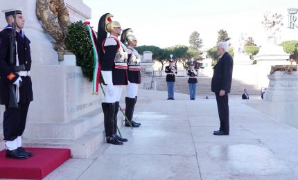 Mattarella all'Altare della Patria per Giornata dell'Unità Nazionale