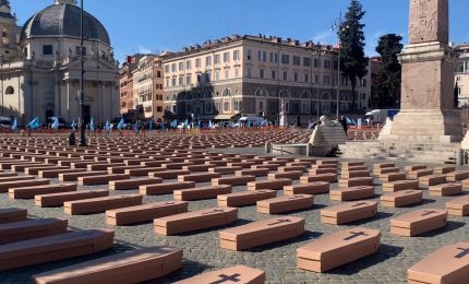 Morti sul lavoro, mille bare in piazza del Popolo a Roma