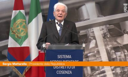 Mattarella "L'Italia ha bisogno del rilancio del Sud"