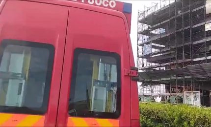 Incendio in un bar sul lungomare di Catania