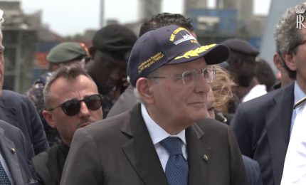 Ghana, Presidente della Repubblica Mattarella visita la Nave Bettica