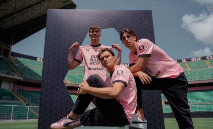 Il Palermo presenta la nuova maglia a New York