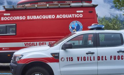 Barca a vela affonda nel Palermitano, 7 dispersi