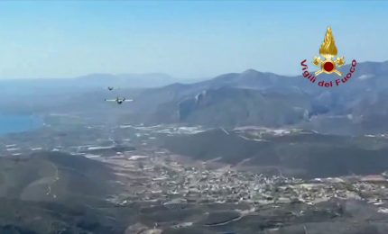 Incendi in Grecia, in azione anche due Canadair inviati dall'Italia