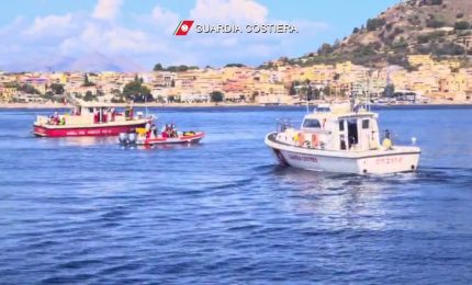 Naufragio nel palermitano, le ricerche della Guardia Costiera