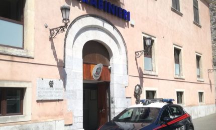 Abusi sessuali su due colleghi, arrestato dipendente di un albergo nel Messinese