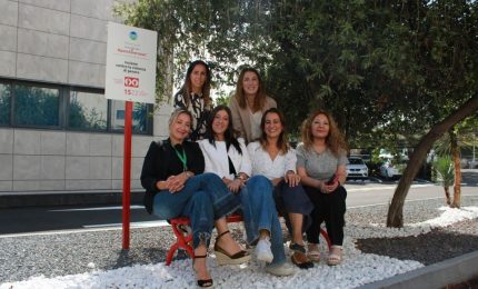 Violenza di genere, Snam a Catania inaugura nuova panchina rossa