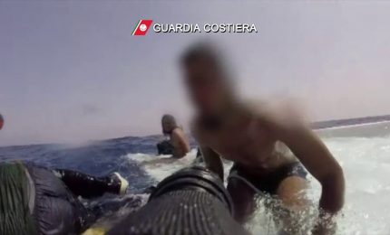 La Guardia Costiera soccorre 7 migranti a lampedusa, diversi dispersi