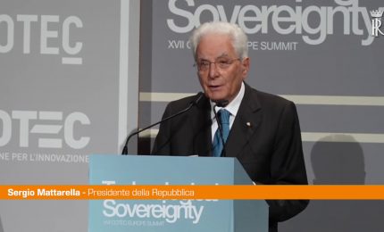 Mattarella "L'Unione Europea è debole nelle tecnologie emergenti"