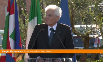 Mattarella "Dovere Paese rimuovere ostacoli, società aperta più ricca"