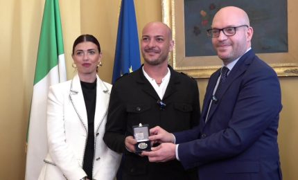 Camera, Fontana premia coppia di nonni under 40