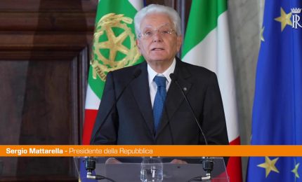 Mattarella "L'Italia cresce più di Francia e Germania"