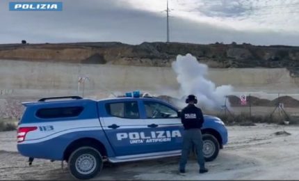 Nascondeva bombe carta in garage, 40enne arrestato a Catania