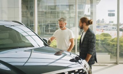 Auto, mercato europeo fermo a ottobre