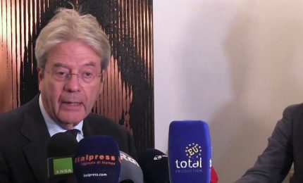 Manovra, Gentiloni "Numeri in linea con le regole europee"