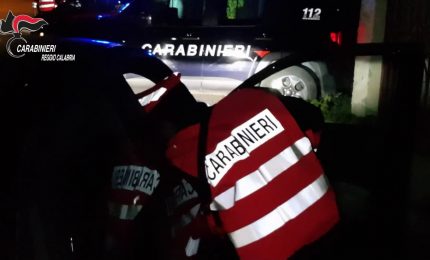 Arrestati due scafisti per uno sbarco di migranti nel reggino