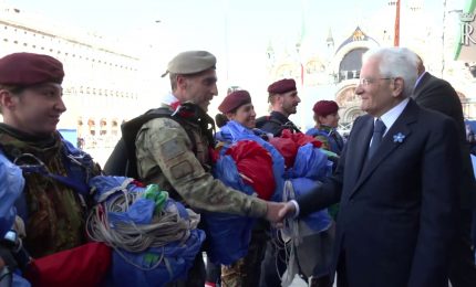 Mattarella alla cerimonia della festa delle forze armate