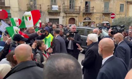 Mattarella lascia Agrigento tra applausi e cori